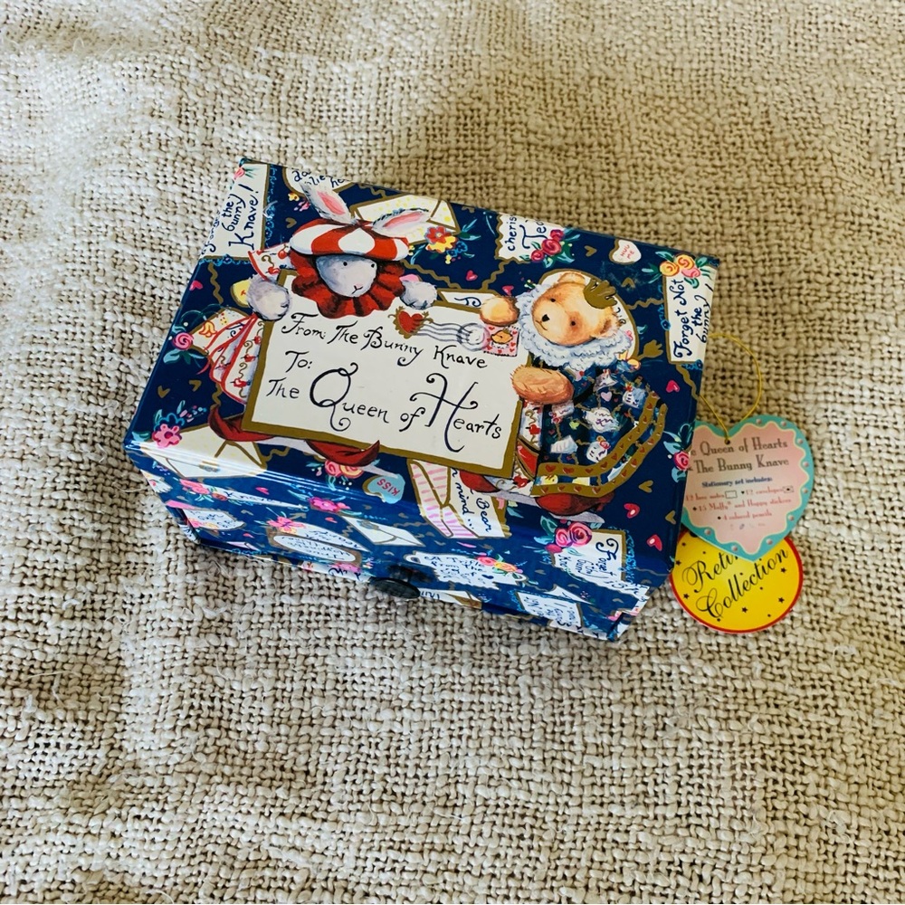 Vintage “Muffy The Bear“ Stationary Box Set 🧸💝